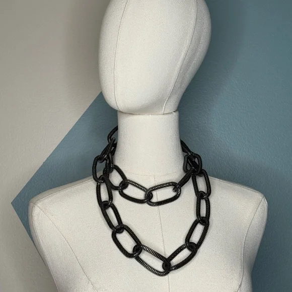 Lisa Freede Black Mesh Link Chain Necklace Oversized Gunmetal Statement Jewelry - Picture 2 of 7